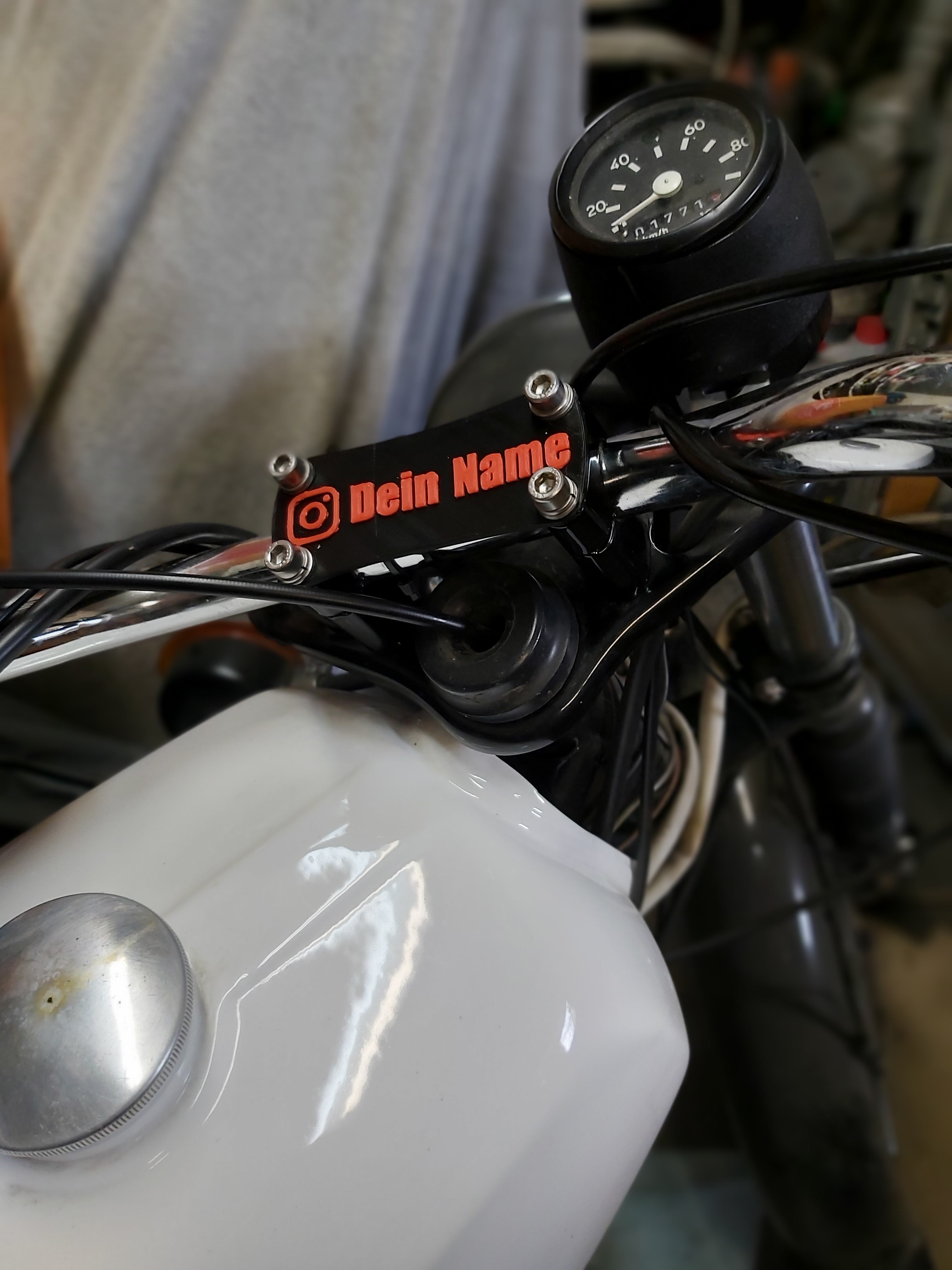 Lenkerblech für Simson S50 / S51 – personalisierte Lenkerabdeckung mit Wunschtext
